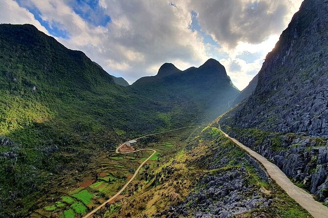 Ha Giang Easy Rider 3D3N - Lung Tam Village and the people behind the scenery