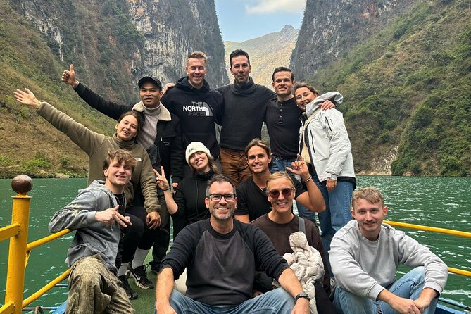 Ha Giang Loop 3 days Small group- From Ha Noi - Lung Ho and a night in Du Gia
