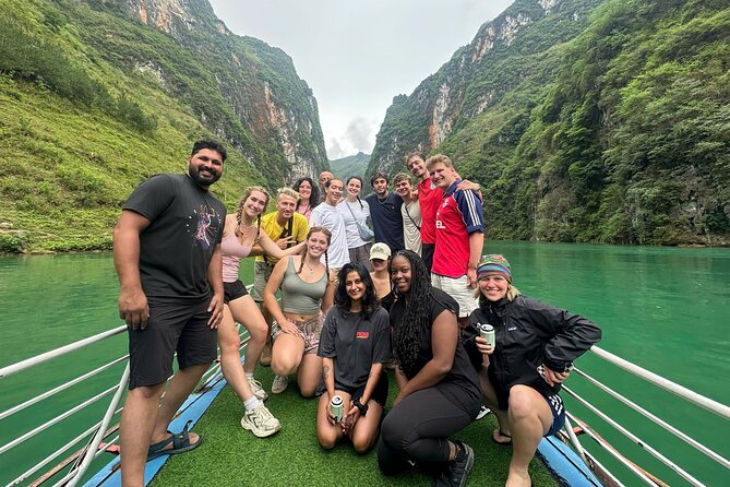 Ha Giang Loop 3 days Small group- From Ha Noi - Du Gia Waterfall and the road back