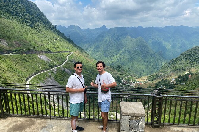 Ha Giang Tour 3-Day-2-Night, English Speaking Guide, Small Group - Day three: Road 181 and Hmong weaving at Lung Tam