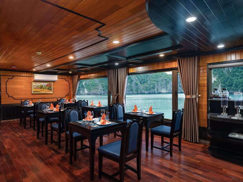 Ha Long Bay: 2-Day Tour with La Pandora Boutique Cruise - Lunch among the islets