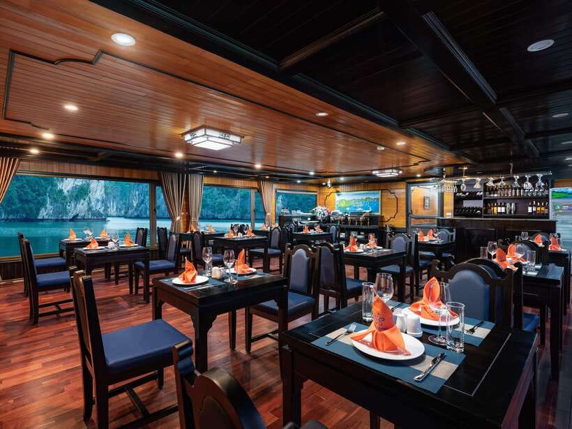 Ha Long Bay: 2-Day Tour with La Pandora Boutique Cruise - Final lunch and the return to Hanoi
