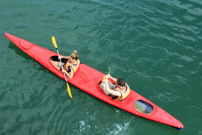 Ha Long Bay Cruise Day Tour with lunch, kayaking, surprise cave & titop island - Lunch is one of the better surprises