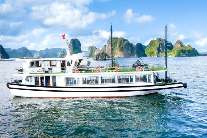 Ha Long Bay Day Cruise From Ha Noi - Surprising Cave and the Bo Hon archipelago