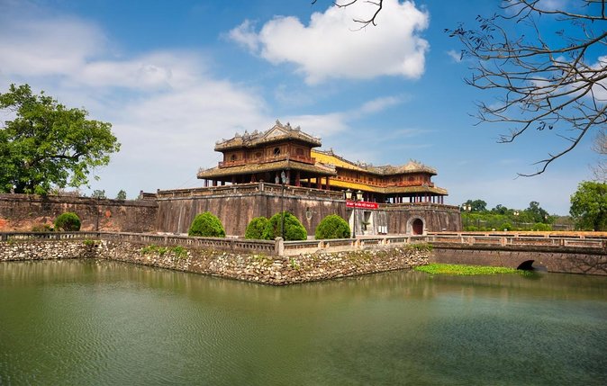 Hai Van Pass and Hue City Sites Deluxe Small Group Tour - Key points to know before booking