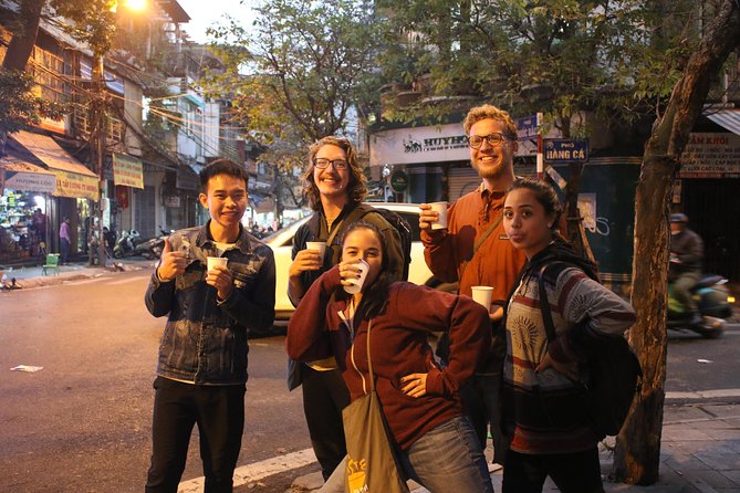 Half-Day Hanoi Food Walking Tour - Starting with market food at Dong Xuan