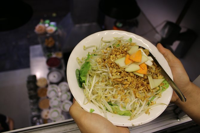 Half-Day Hanoi Food Walking Tour - Morning or afternoon: choosing the better departure