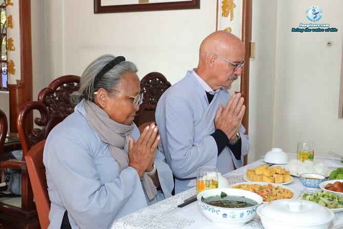 Half-Day Mindfulness Meditation Retreat in Hanoi - From Pagoda Etiquette to Buddhist Chanting