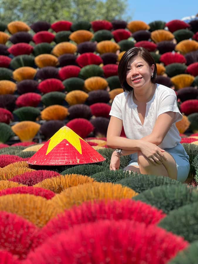 Half Day trip to Incense & Hat Villages with Train Street - Key points at a glance