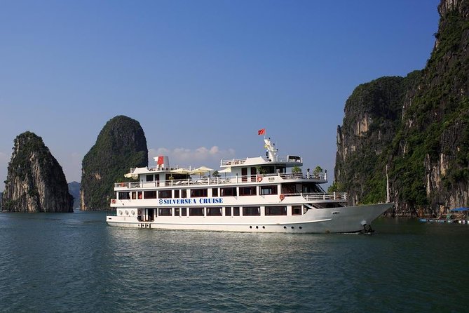 Halong Bay 2 Days 1 Night Cruise - Titop Island and the climb to the viewpoint