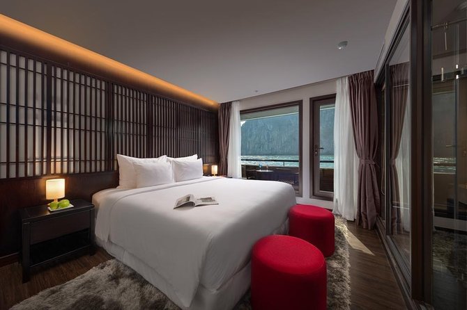Halong Bay 2 Days 1 Night Cruise - Inside Surprise Cave at 8 a.m.
