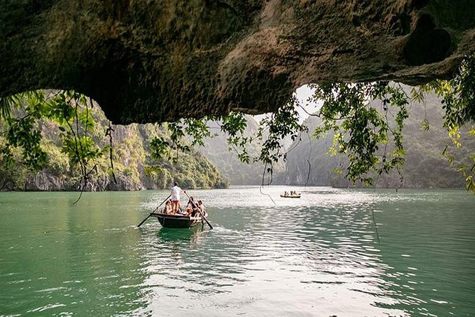 Halong Bay 2D1N BEST CRUISES All-Inclusive: Transfer, Meals, Kayak, Cave, Island - Evening onboard: meals, cabin time, and the cookery demonstration