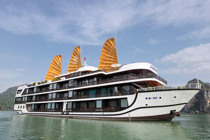Halong Bay 2Days/1Night on 5 Star Cruise all included - From Hanoi’s Old Quarter to the harbor