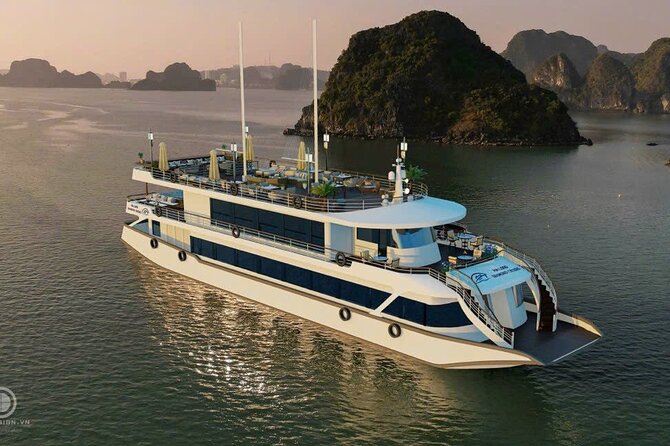 Halong Bay Day Tour By Diamond Era Cruise,Titop,Sung Sot & kayak - What this Halong Bay day tour is really like