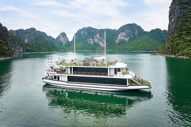 Halong Bay Day Tour Luxury Cruise With Jacuzzi and Buffet Lunch - What $50 buys you on this Halong Bay day cruise