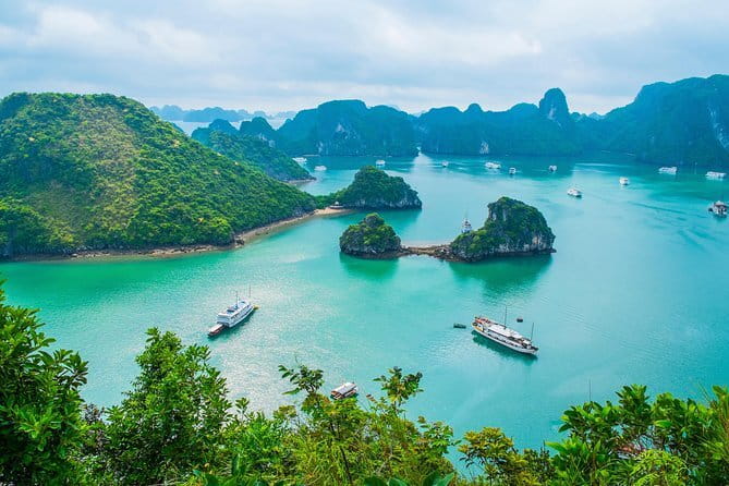 Halong Bay Full Day with All-Inclusive - The afternoon cruise back to Tuan Chau