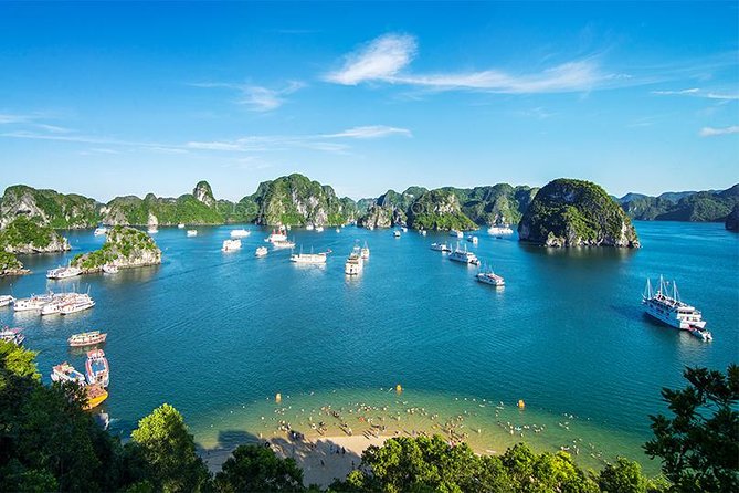 Halong Bay Full Day with Kayaking, Hiking viewpoint, Cave - Deluxe To Luxury - Food, tea, and the small comforts