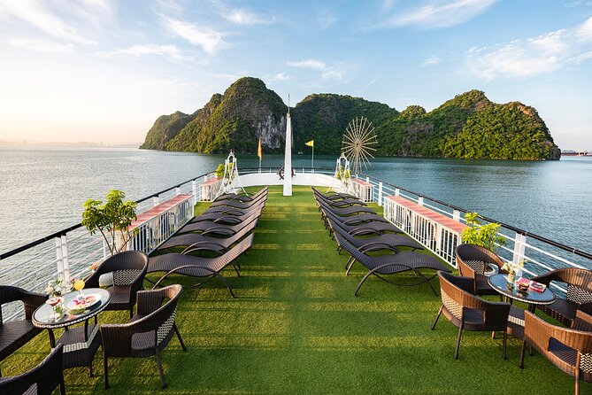 Halong bay Luxur Cruise Day trip: Buffet lunch & Limousine bus - Arriving at Tuan Chau Harbor