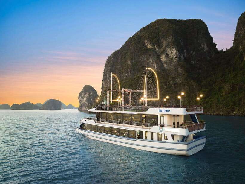 Halong Bay Luxury Cruise: Kayak&Swim,Cave, Party BEST SELLER - Is this the right Halong Bay day trip for you?