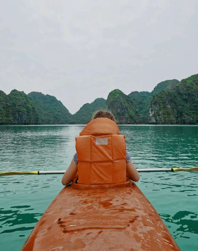 Halong Bay Luxury Cruise: Kayak&Swim,Cave, Party BEST SELLER - Who should book this Halong Bay cruise?