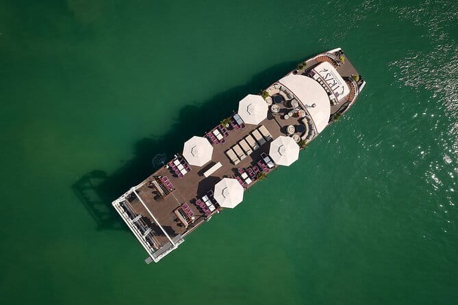 HALONG BAY LUXURY IRIS CRUISE DAY TRIP-BEST SELLER: Kayak, Music - Luon Cave brings the first active choice