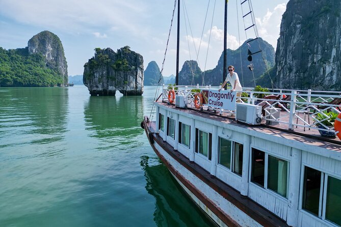 Halong Islands, Caves, Kayak, Lunch Day Tour w Dragonfly Cruise - Guides and the human side of the trip