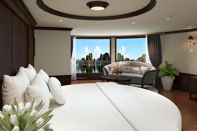 Halong Luxury Cruise 2D/1N: Kayaking, swimming, Surprise cave, Titop island - Why an overnight cruise makes sense in Halong Bay