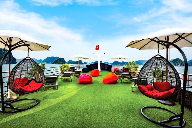 Halong Milalux 5 Star Cruise 2d1n,All inclusive,transfer - A cabin with a private balcony