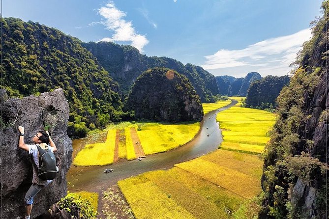 Hang Mua - Hoa Lu - Tam Coc Small Group Tour 8 People a Group - Climbing Hang Mua for the Tam Coc view