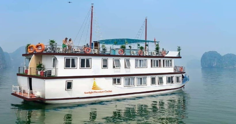 Hanoi: 2-Day Ha Long and Lan Ha Bay Cruise with Kayaking - A Quiet Breakfast Before Viet Hai Village