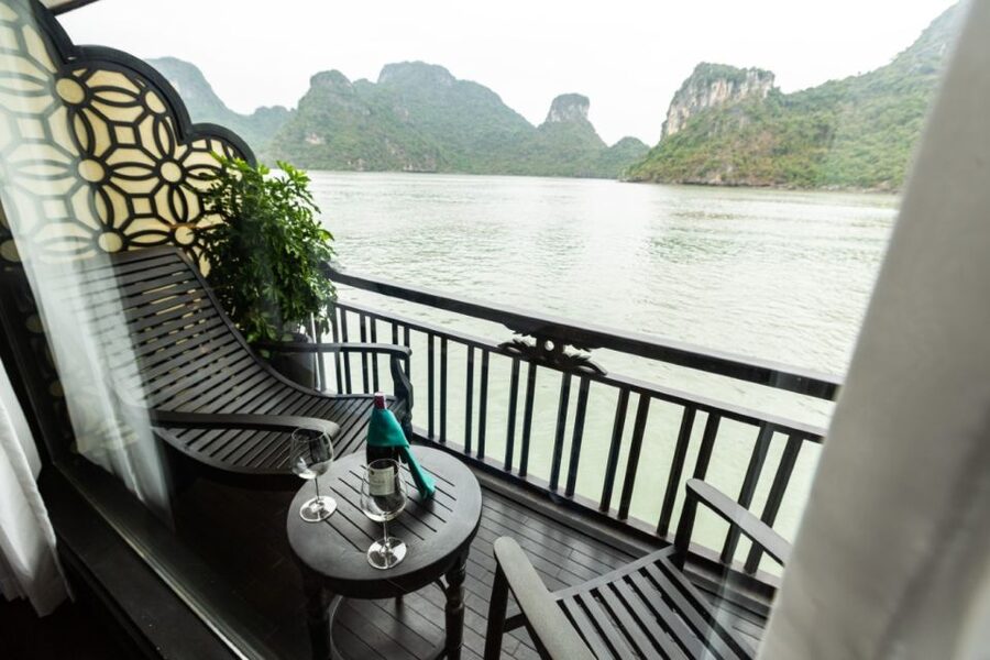 Hanoi: 2-Day Halong & Lan Ha Bay 5-Star Cruise with Balcony - Afternoon among limestone islands