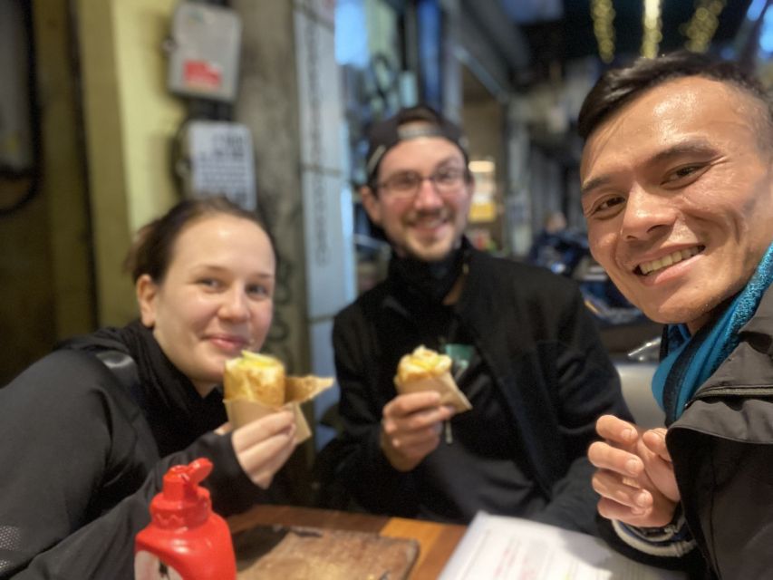 Hanoi: 7 Tastings Street Food Tour with Train Street - Optional dishes make the route less rigid