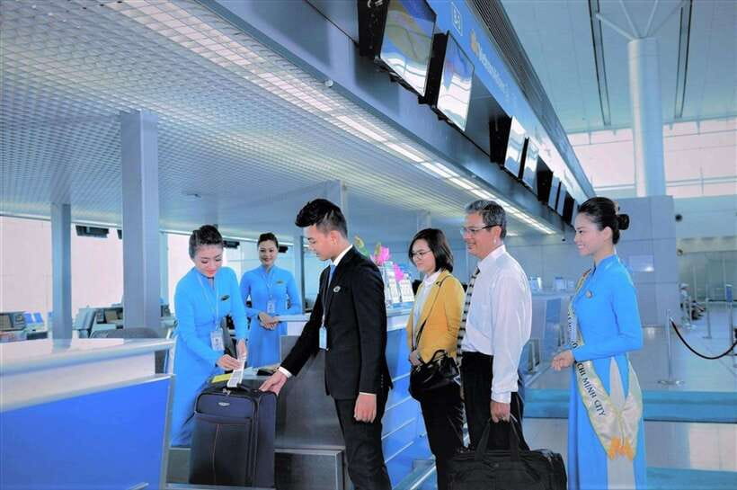 Hanoi Airport: Premium Fast Track Immigration Assistance - Meeting your hostess at Terminal 2