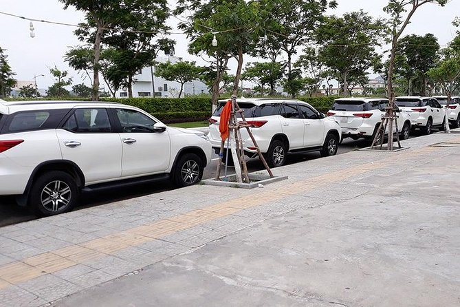 Hanoi Airport See-off (Private Ride from Hotels to Hanoi Airport) - Communication is the main thing to manage