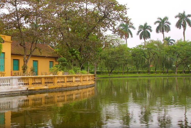 Hanoi All-In-One Tour: Highlights & Train Street & Culture & Fun - Hanoi Train Street, Where Daily Life Meets the Tracks
