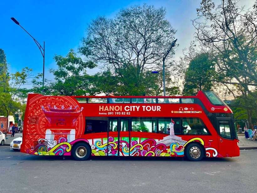Hanoi: Centuries of Highlights in 1 Hour by Open-Top Bus - What the audio guide adds, and where it falls short