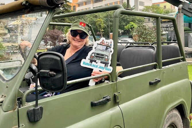 Hanoi City Half-day Jeep Tour: Hanoi Food, Culture, Sight and Fun - Hoan Kiem gives you the city’s first look