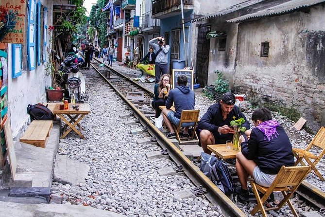 Hanoi City Half Day Private Tour: Hidden Corners & Train Street - Hanoi Opera House and French colonial style