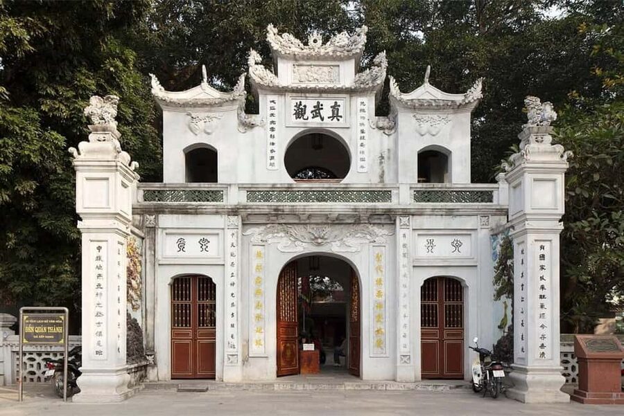 Hanoi City Highlights Walking Tour – Landmarks & History - Hoan Kiem Lake and Hanoi’s thousand-year story