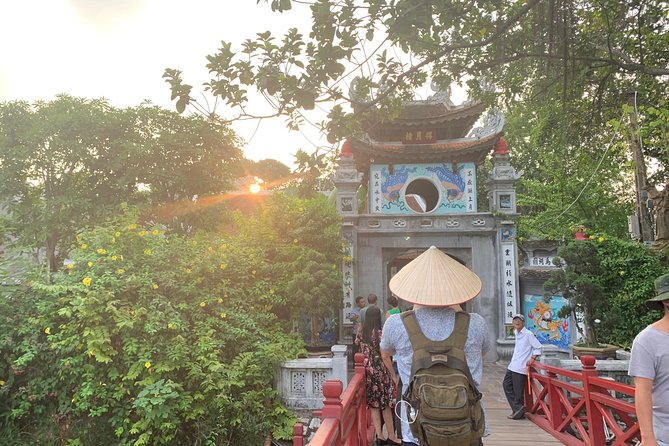 Hanoi City Sightseeing and Street Food Tour - Opera House and Trang Tien ice cream