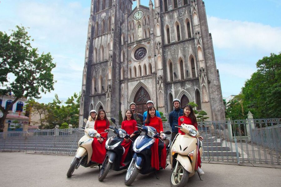Hanoi: City Sightseeing Motorbike Tour - Ho Chi Minh’s memorial area requires respectful clothing