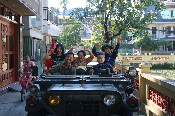 Hanoi City Tour Highlight, Train Street Combine visit Countryside - Banana Island and Van Nien Pagoda