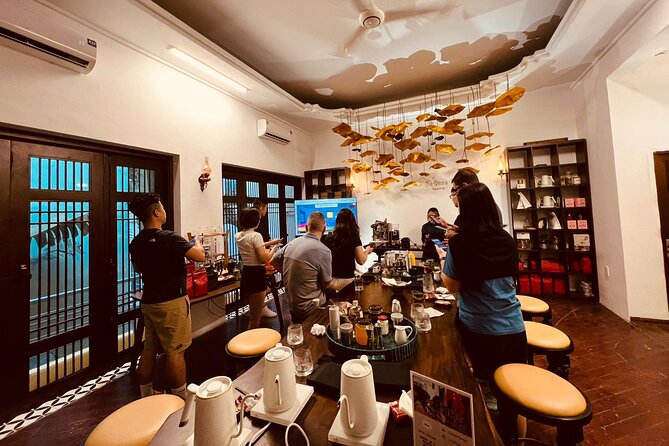 Hanoi Coffee Experience: 6 Brews, 9 Recipes & 3 Liquor Tastings - Three liquor tastings and a garden break