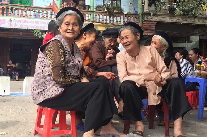Hanoi Countryside Motorbike Tour: Red River Culture & Daily Life - Bat Trang Ceramic Village and the art of making pottery