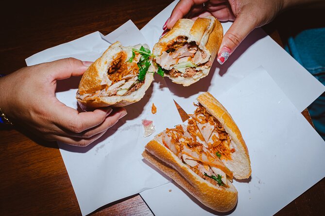Hanoi Dawn Private Food Tour with 10+ Tastings - The first market shows Hanoi before the crowds