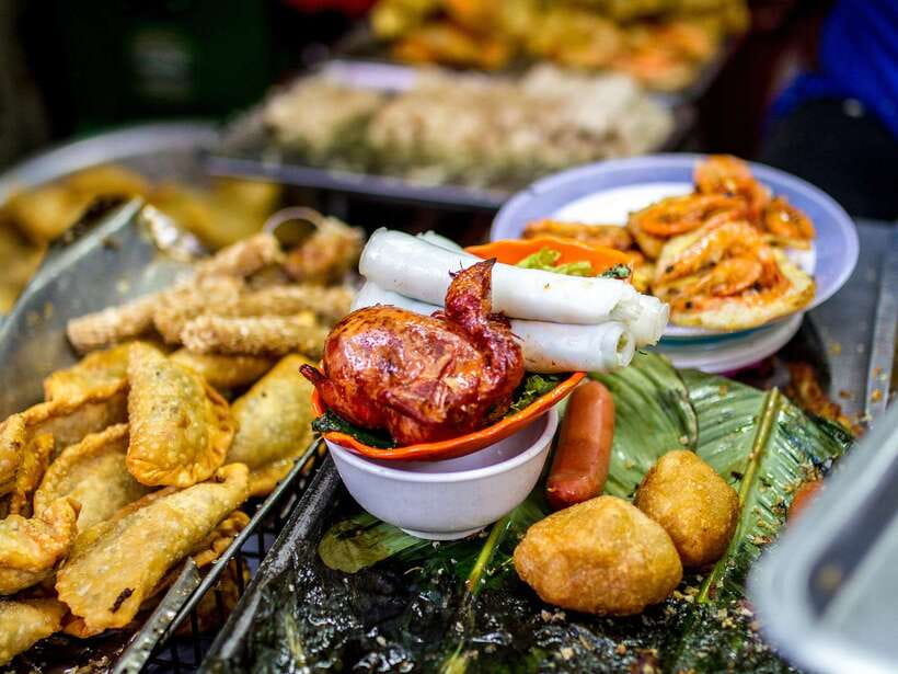 Hanoi: Eat Like a Local Small Group Street Food Tour - Who should book this experience?