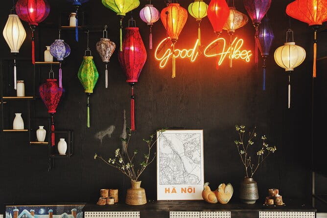 Hanoi Famous Michelin Guided Street Food Tour - Timing, group size, and what to wear
