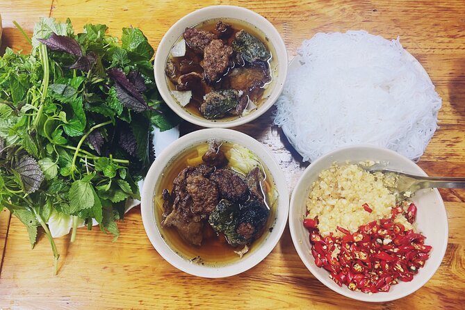 Hanoi food tour-Local street food tour (food&guide included) - Why this is a smart first taste of Hanoi