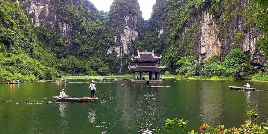 Hanoi: Guided Full-Day Hoa Lu, Trang An and Mua Cave Tour - Who Will Get the Most from This Tour