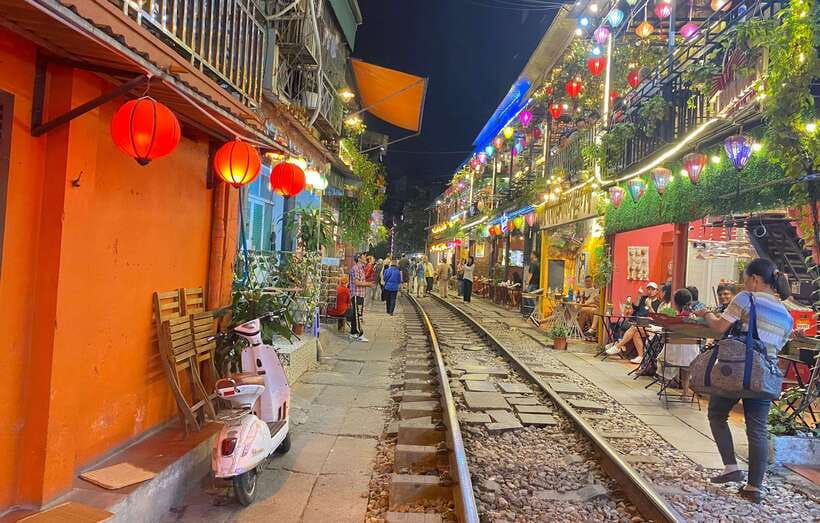 Hanoi: Guided Street Food Tour with Train Street Experience - Starting near Cafe Dinh and entering Hanoi by appetite